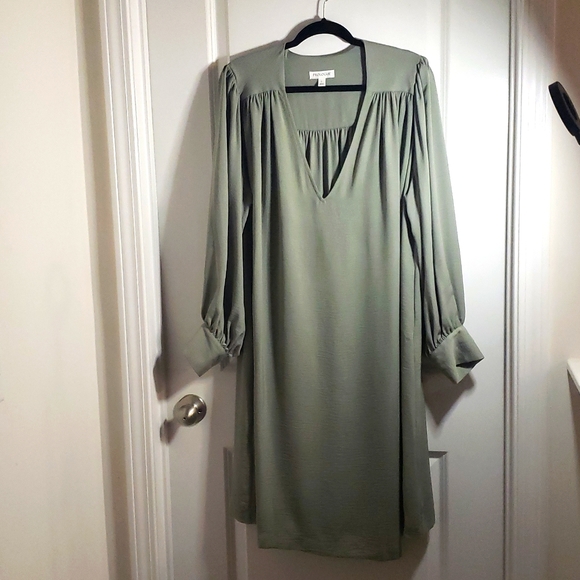 Prologue Dresses & Skirts - Prologue Sage Green Dress